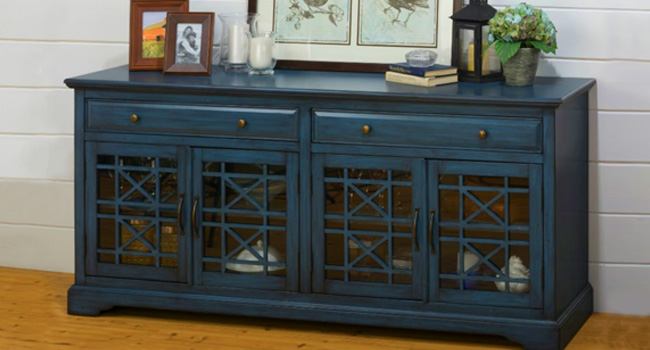 Consoles | Classic Blue Is For You | Jordan's Furniture Life&Style Blog
